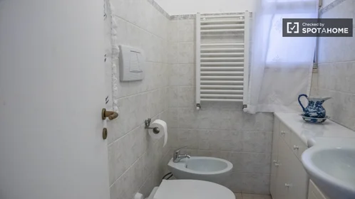 Habitación privada en Via Elio Lampridio Cerva, imagen 11 de 19