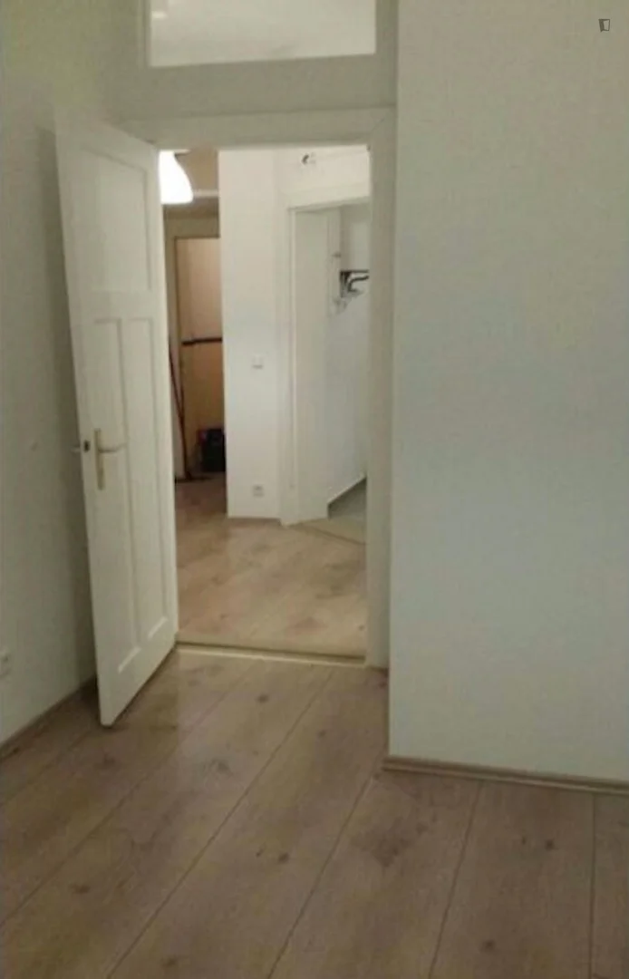 Funktionelles Studentenzimmer perfekt zum Studieren in 