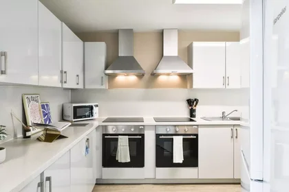 Chambre privée à James Street West, image 19 de 49