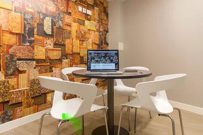 Chambre privée à James Street West, image 38 de 49