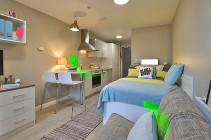 Chambre privée à James Street West, image 10 de 49