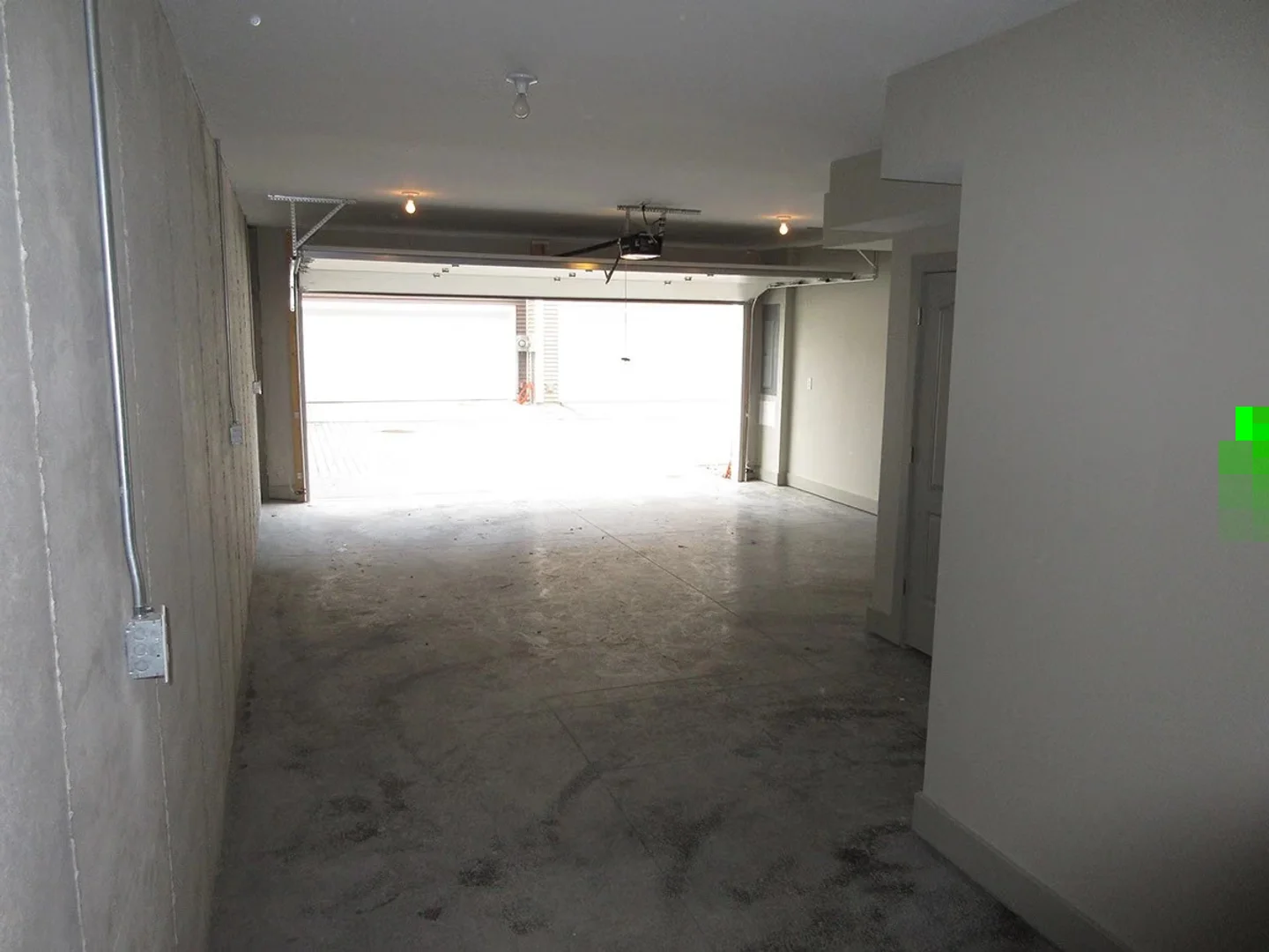 Student-friendly room in  with modern amenities