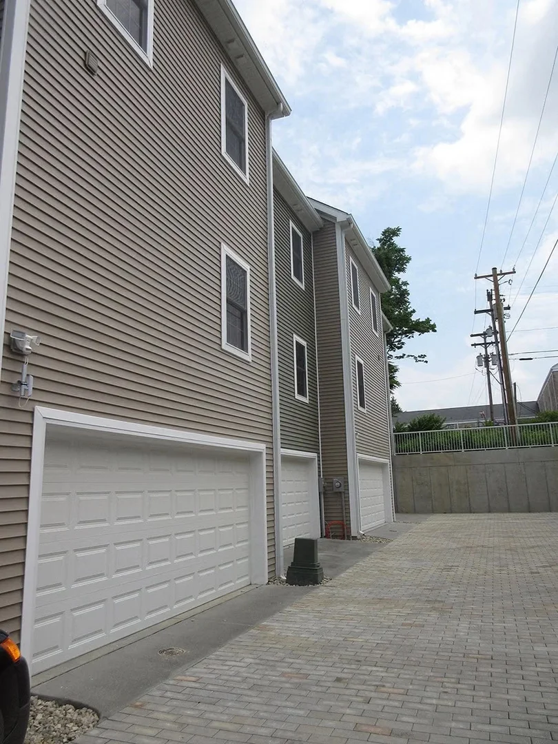 Budget-friendly student room close to campus in 