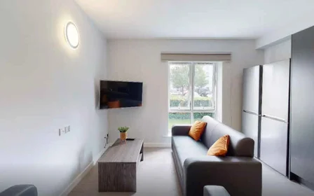 Quarto privado em residência em Seaford Rd, Salford M6 6FN, United Kingdom , imagem 6 de 16
