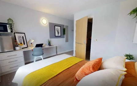 Quarto privado em residência em Seaford Rd, Salford M6 6FN, United Kingdom , imagem 8 de 16