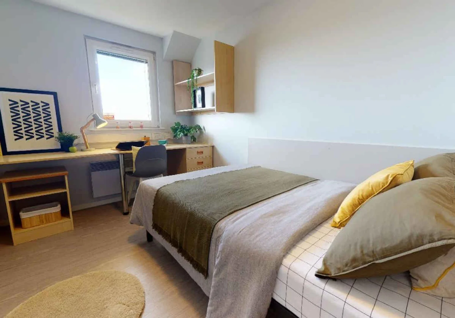 Habitación estudiantil económica cerca del campus en 