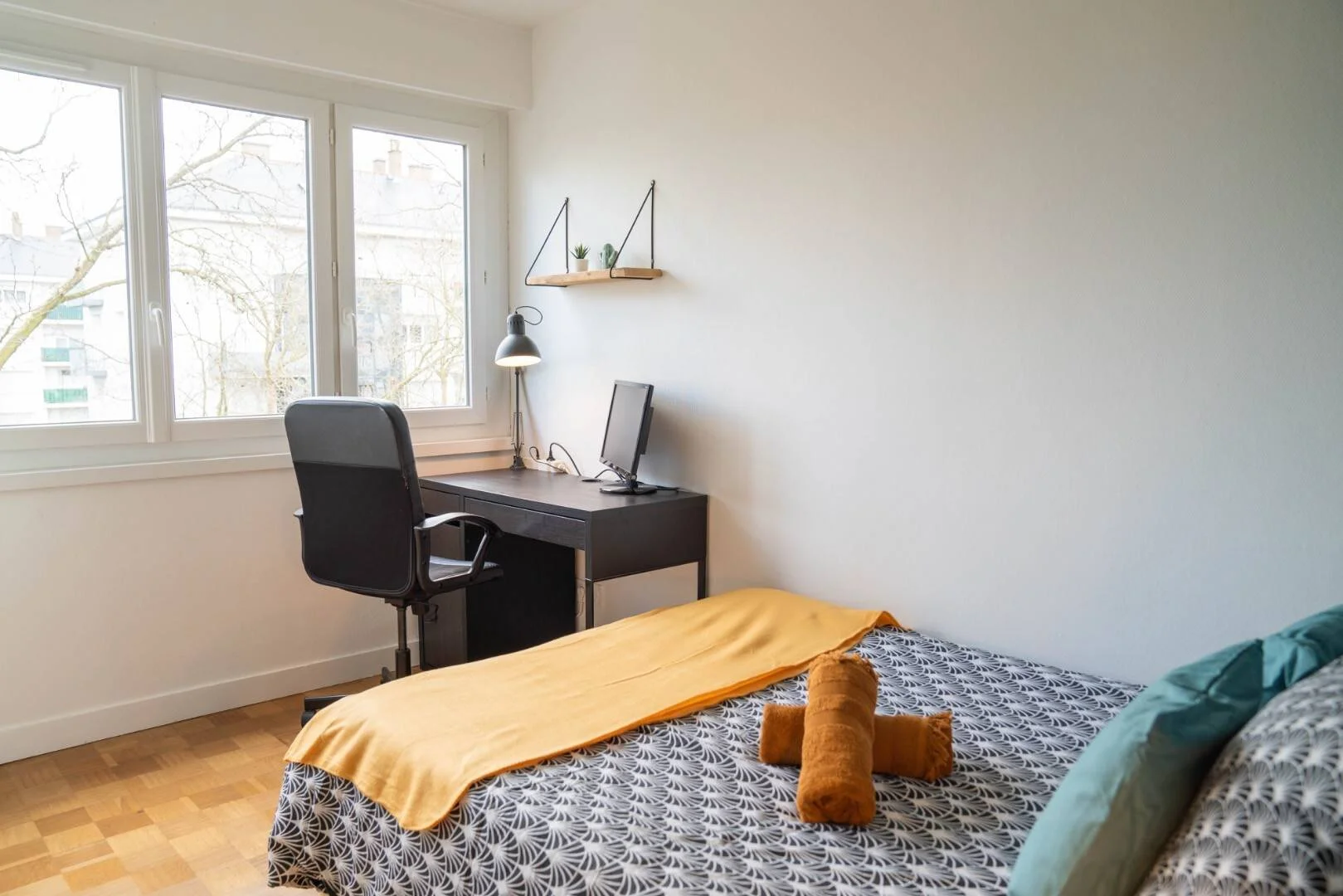 Chambre d'étudiant confortable et spacieuse dans 