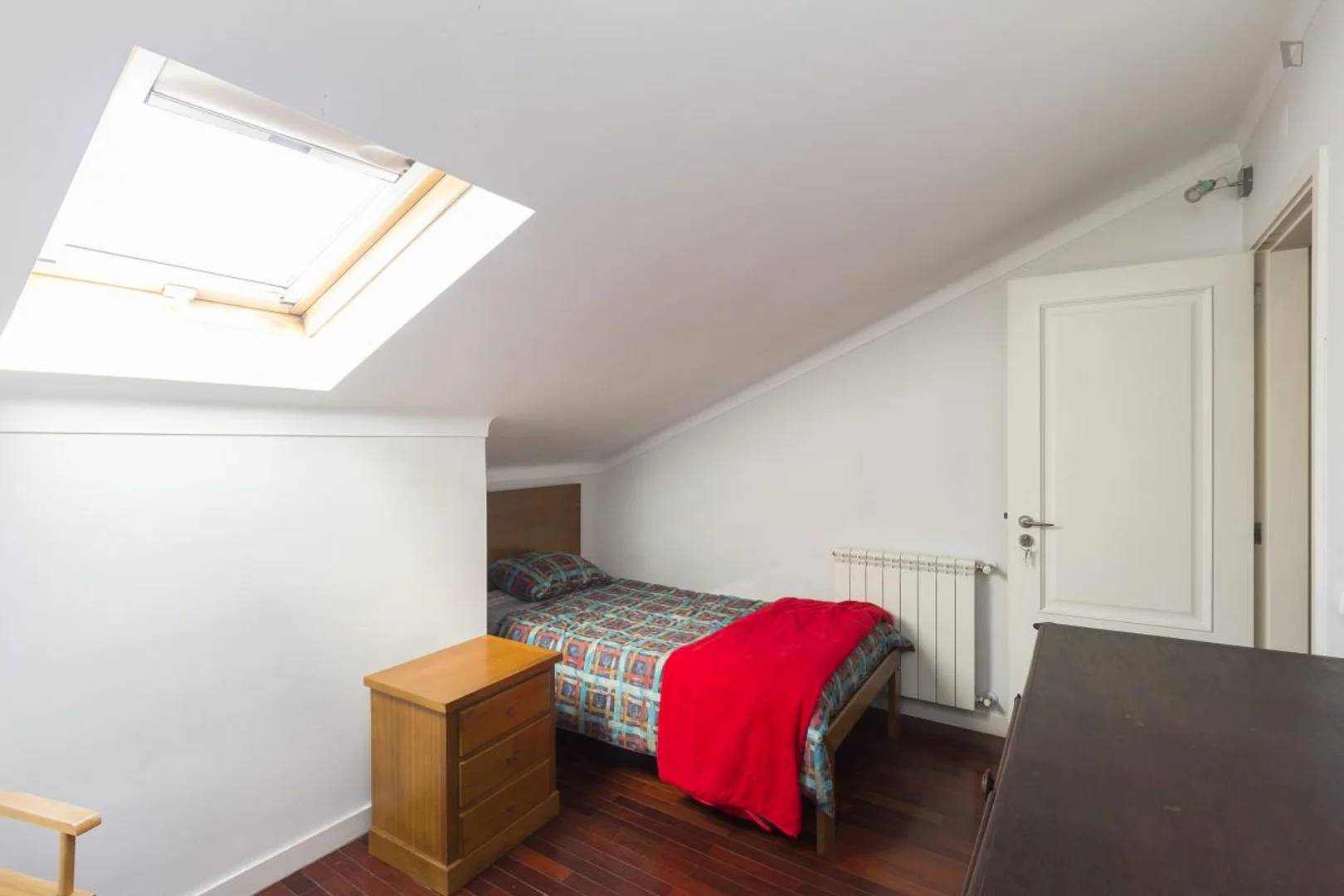 Habitación para estudiantes en  con área de estudio y facilidades compartidas