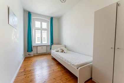 Privatzimmer in der Greifswalder Str., bild 2 von 17