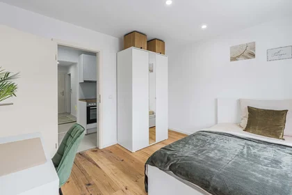 Quarto privado em Aschenbrennerstraße 3, 80933 München, Germany, imagem 7 de 17