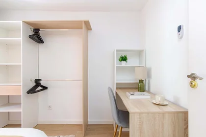 Habitación privada en C. de la Amnistía, 5, Centro, 28013 Madrid, Spain, imagen 3 de 39