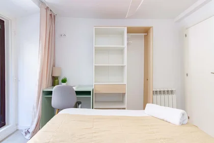 Habitación privada en C. de la Amnistía, 5, Centro, 28013 Madrid, Spain, imagen 3 de 41