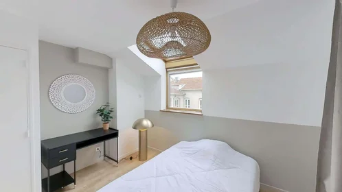 Chambre privée à 24 Pl. des Vosges, 54000 Nancy, France, image 1 de 10