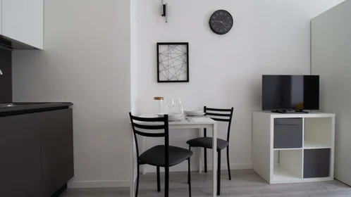 Apartamento inteiro em Via Ermes di Colloredo, 34, 33100 Udine UD, Italy, imagem 4 de 13