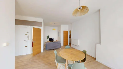 Entire apartment at 199 Rue du Rouet, 13008 Marseille, France, image 3 of 14