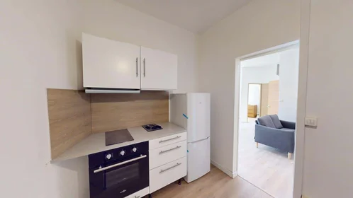 Entire apartment at 199 Rue du Rouet, 13008 Marseille, France, image 7 of 14