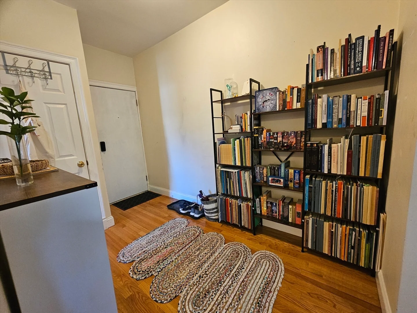 1999, Commonwealth Ave., Unit 11, Brighton, Boston, MA, 02135