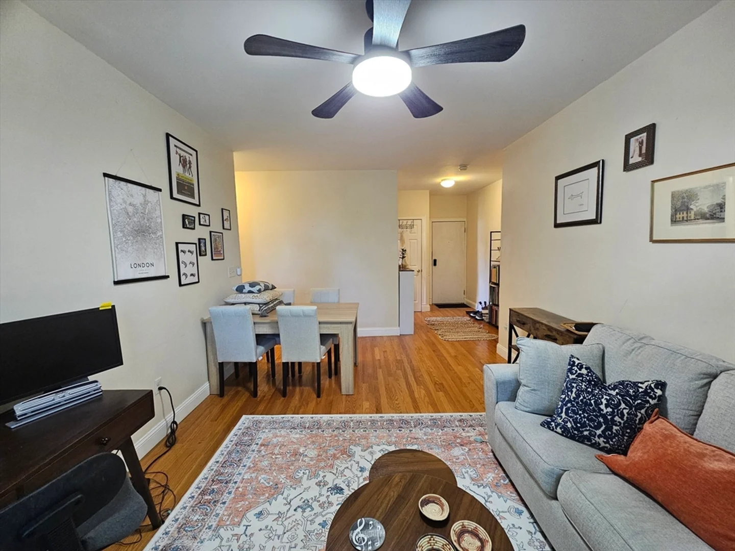 1999, Commonwealth Ave., Unit 11, Brighton, Boston, MA, 02135
