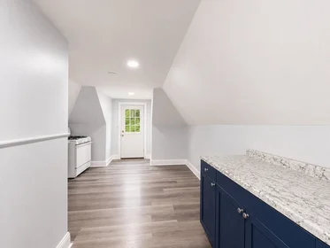 Gesamte Unterkunft im Wohnheim in der 12, Homestead, Unit 3, Roxbury, Boston, MA, 02121, bild 1 von 18