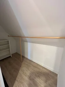 Apartamento inteiro em residência em 90, Lyndhurst St., Unit 5, Dorchester, Boston, MA, 02124, imagem 21 de 40
