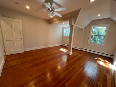 Apartamento inteiro em residência em 90, Lyndhurst St., Unit 5, Dorchester, Boston, MA, 02124, imagem 30 de 40