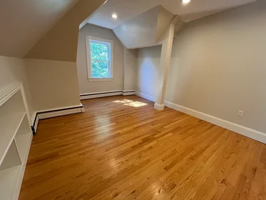 Apartamento inteiro em residência em 90, Lyndhurst St., Unit 5, Dorchester, Boston, MA, 02124, imagem 38 de 40