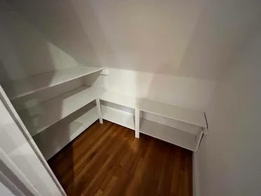 Apartamento inteiro em residência em 90, Lyndhurst St., Unit 5, Dorchester, Boston, MA, 02124, imagem 5 de 40