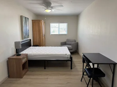 Quarto privado em 85207, imagem 48 de 49