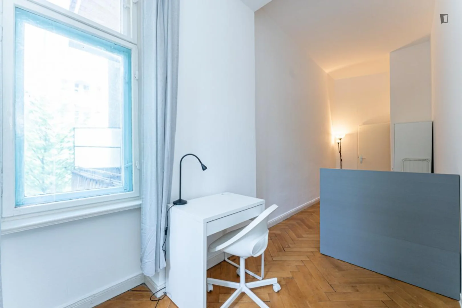 Bezahlbares Zimmer für Studenten mit ausreichender Beleuchtung in 