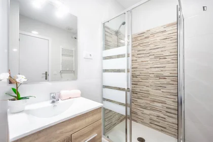 Quarto privado em Calle del Puerto Canfranc, imagem 14 de 16