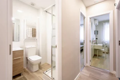 Quarto privado em Calle del Puerto Canfranc, imagem 10 de 16