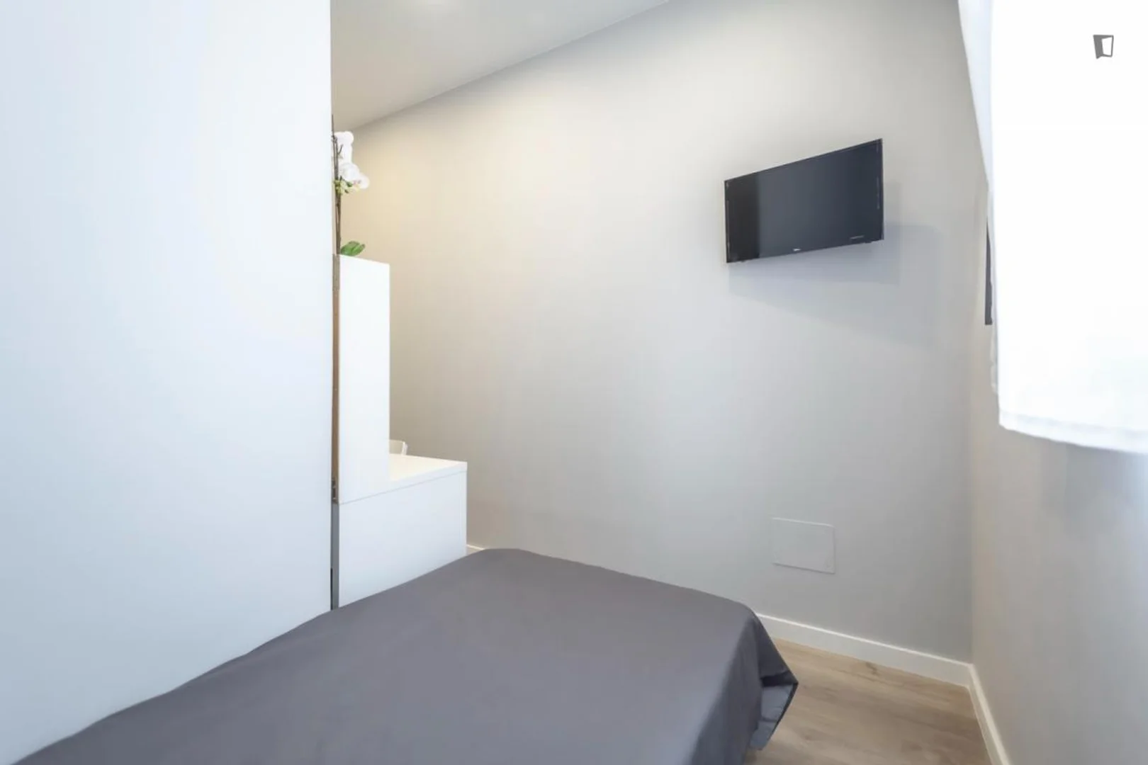Quarto amigo do estudante em  com comodidades modernas