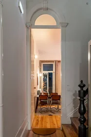 Całe miejsce Rua de Mouzinho da Silveira, obraz 29 31