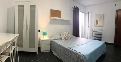 Stanza privata in Carrer del Doctor Josep Juan Dómine, immagine 3 di 18