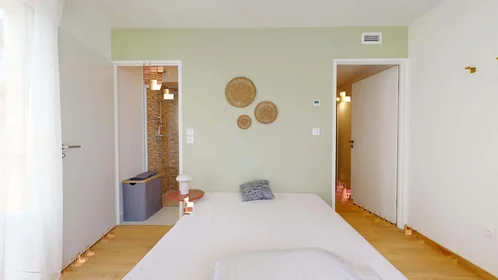 Habitación privada en 32 Rue Tarissan, 31400 Toulouse, France, imagen 2 de 18