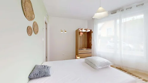 Habitación privada en 32 Rue Tarissan, 31400 Toulouse, France, imagen 4 de 18