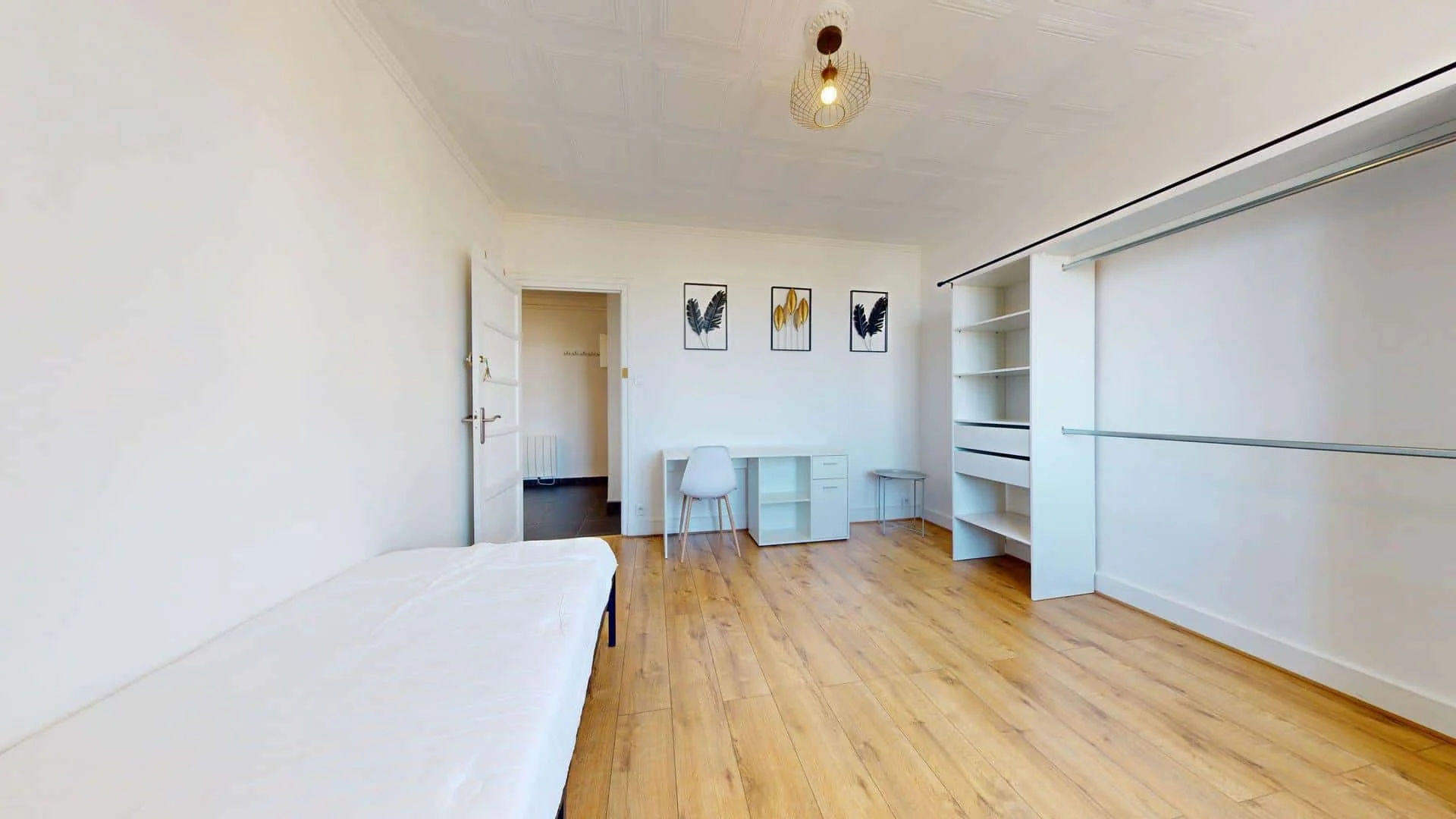 Chambre à louer dans un appartement d'étudiant à , entièrement meublée