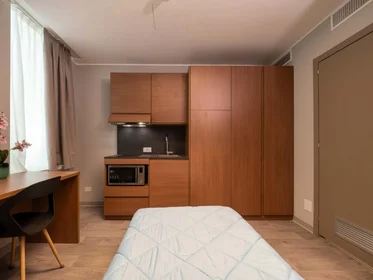 Chambre privée à Via Daniele Manin, 33100 Udine UD, Italy, image 3 de 8