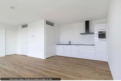 Entire apartment at Torenallee, image 1 of 9