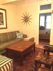 Gesamte Unterkunft im Wohnheim in der 16, Royce Rd., Unit 6, Allston, Boston, MA, 02134, bild 13 von 16