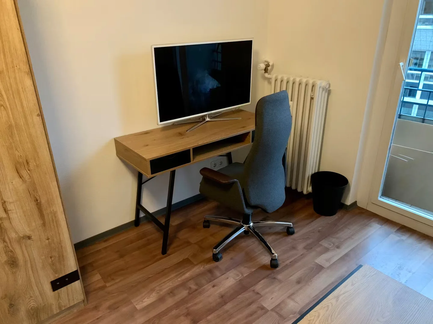 Chambre d'étudiant fonctionnelle parfaite pour étudier dans 