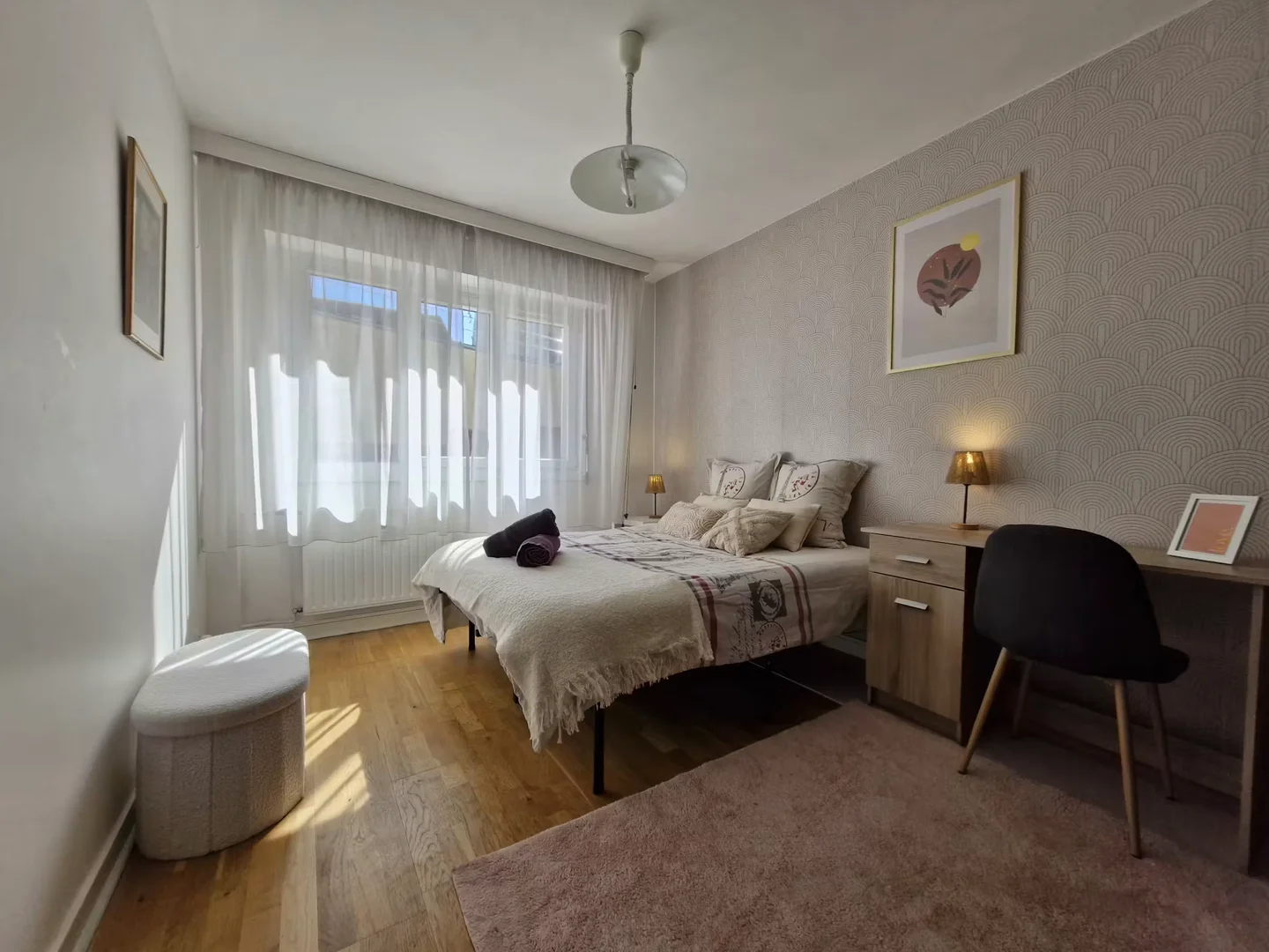 Habitación asequible para estudiantes con buena iluminación en 