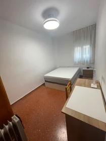 Habitación privada en Avenida de Blas Infante, , imagen 4 de 5