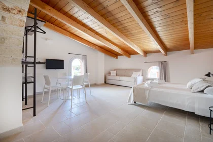Logement entier à Piazza della Torre, Torre a Mare, image 1 de 10