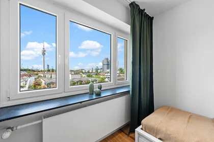 Private room at Schleißheimer Str. 266, 80809 München, Germania, image 10 of 16