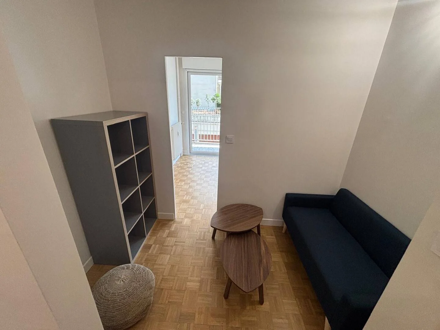 Chambre abordable pour les étudiants avec un bon éclairage dans 