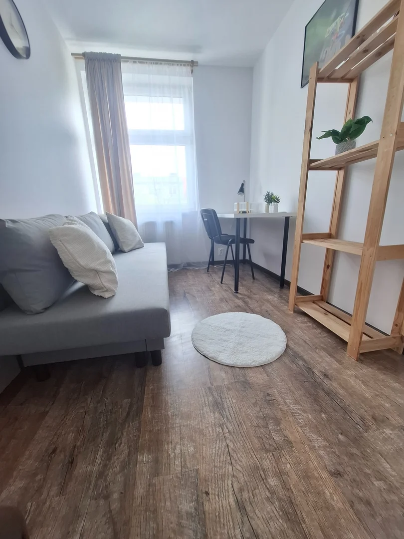 Cozy room for students available in 