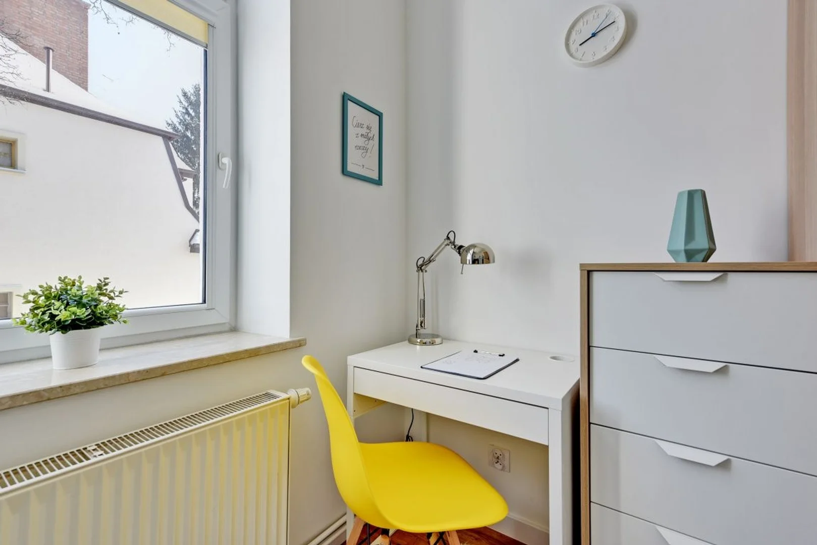 Habitación en apartamento estudiantil en alquiler en , completamente amueblado
