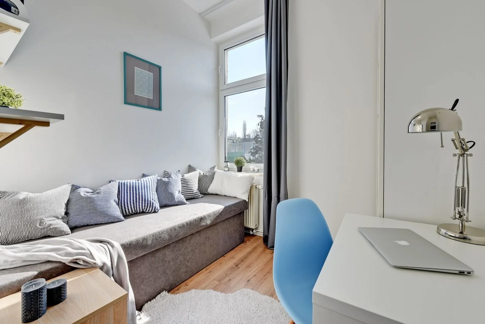 Chambre confortable pour étudiants disponible dans 