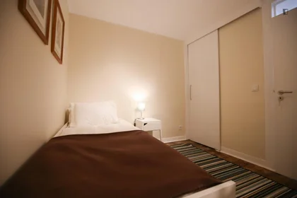 Appartamento intero in Travessa do Forno aos Anjos, immagine 42 di 49